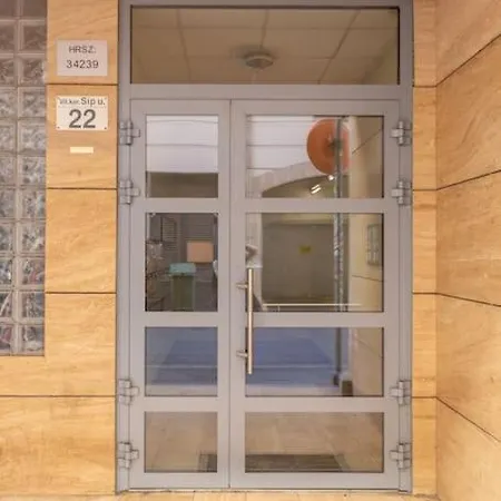 Apartament S22 *